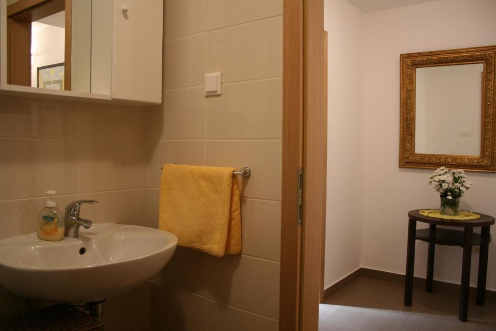 Apartments Mrduljas Сплит Экстерьер фото